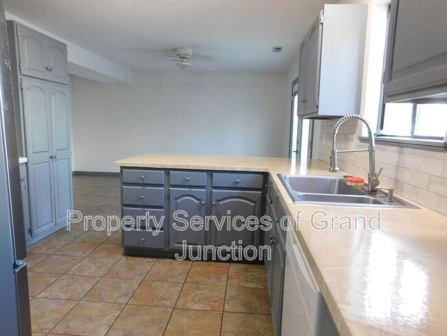 Photo - 2338 1/2 Rattlesnake Court Unit B