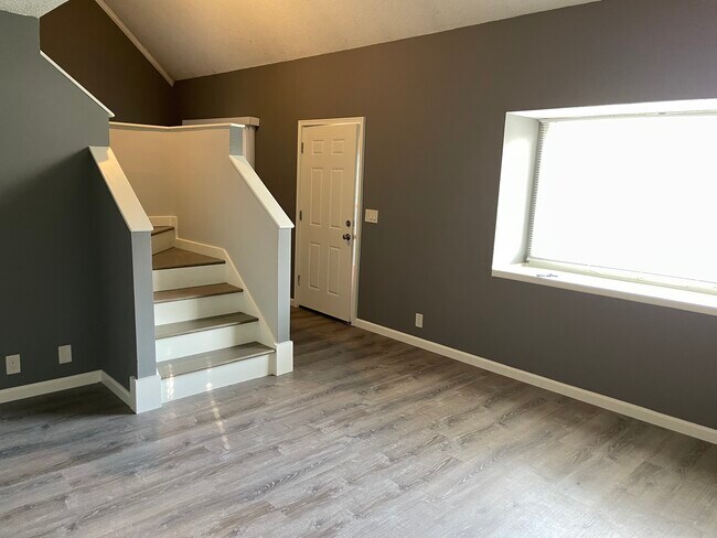 Photo - 203 Wisconsin St