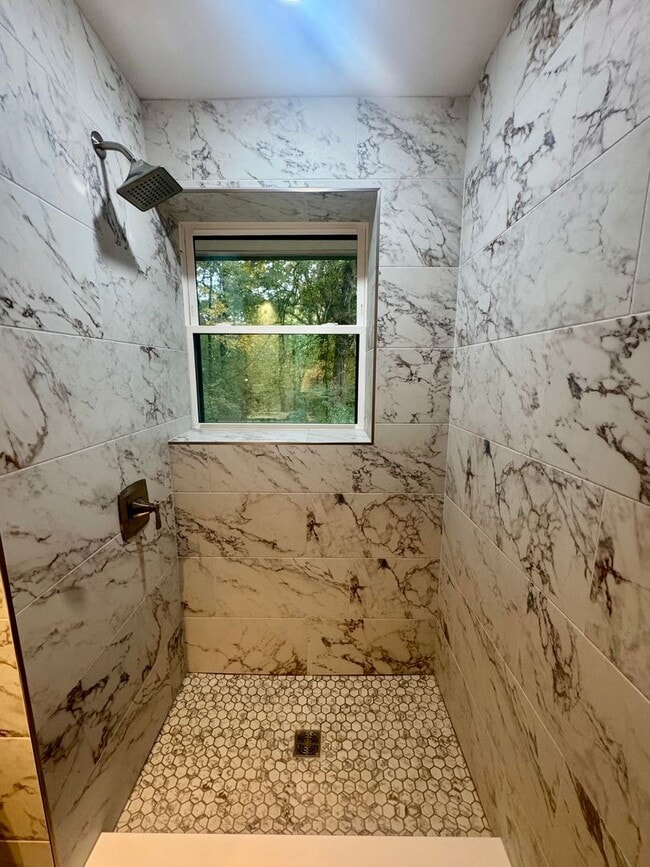 Photo - 2113 W Madison Ave Unit C