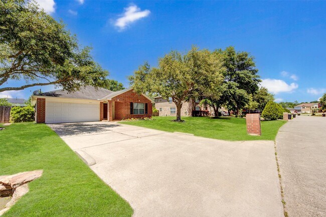 Photo - 21611 Country Club Green Way