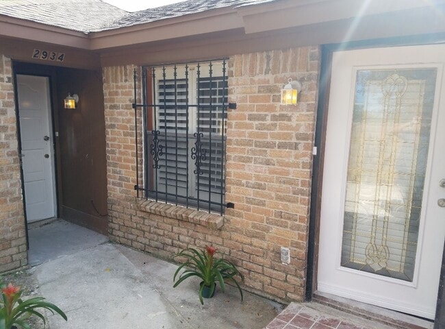 Photo - 2934 Chestnut Ave