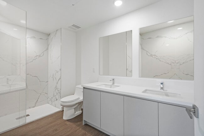 Photo - Pine on Gramercy