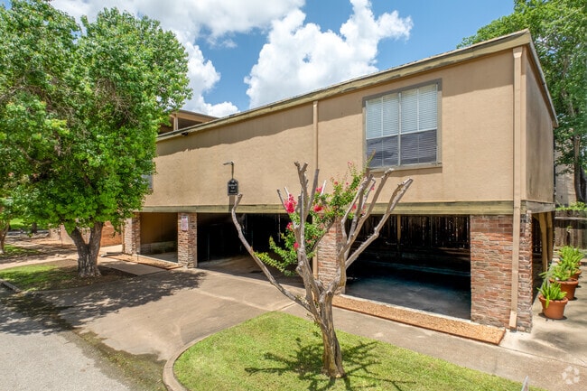 Alternar - Greenbriar Bend