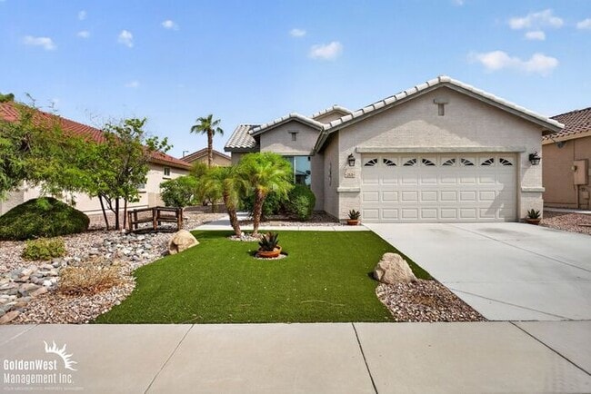 Building Photo - Beautiful 2Bdm 2Ba Home with Covered Backyard Patio in Buckeye! 55+ Community