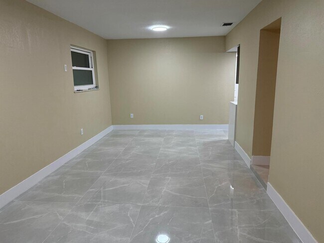 Photo - 2336 NW 35th St Unit 0