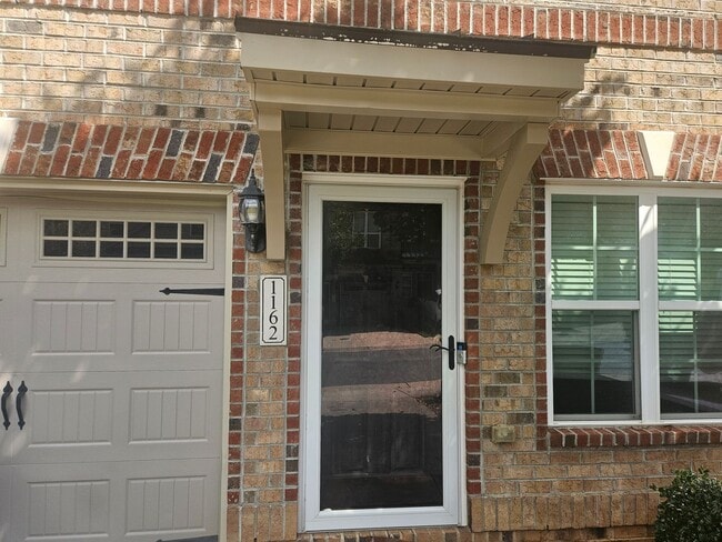 Building Photo - 1162 Augustine Heights Dr
