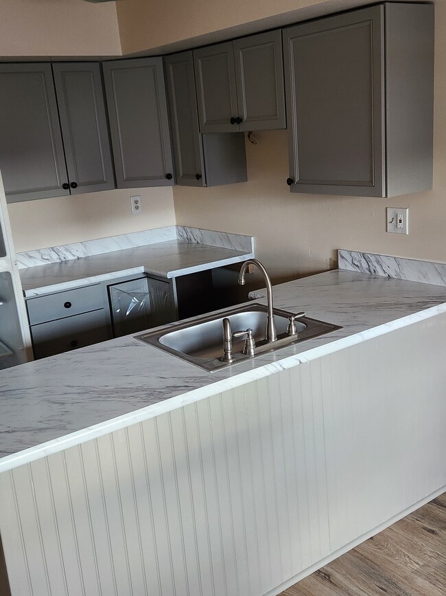 New cabinets and countertops - 288 Florence Dr Townhome