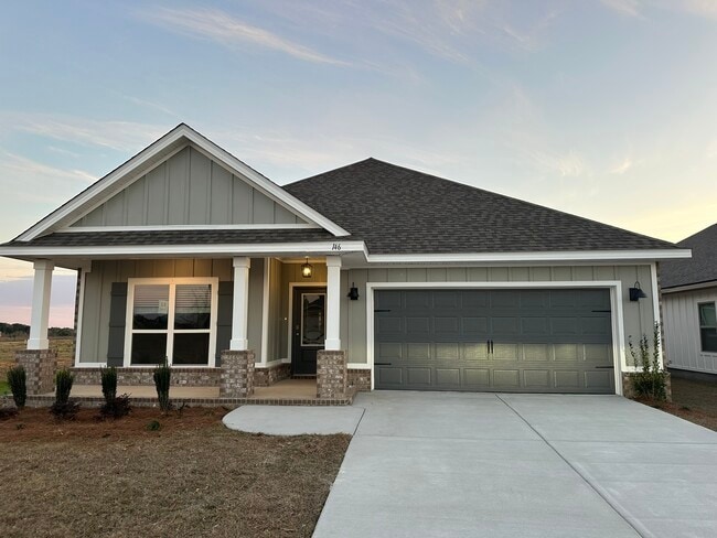 Building Photo - 146 Millet Ave