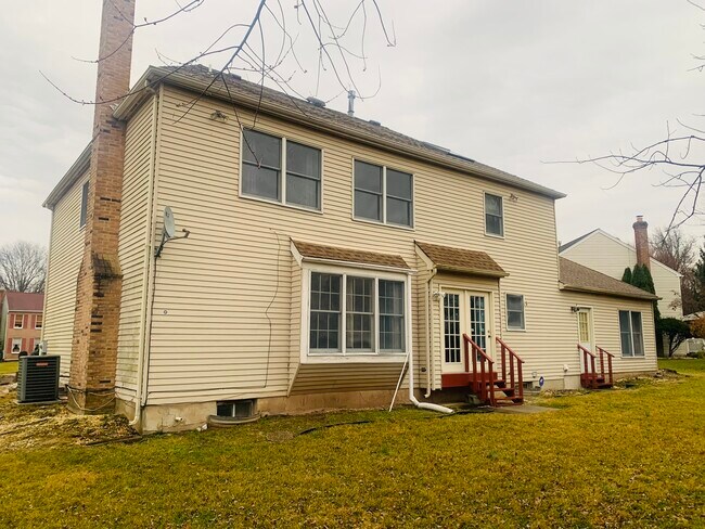 Photo - 10 Victoria Way