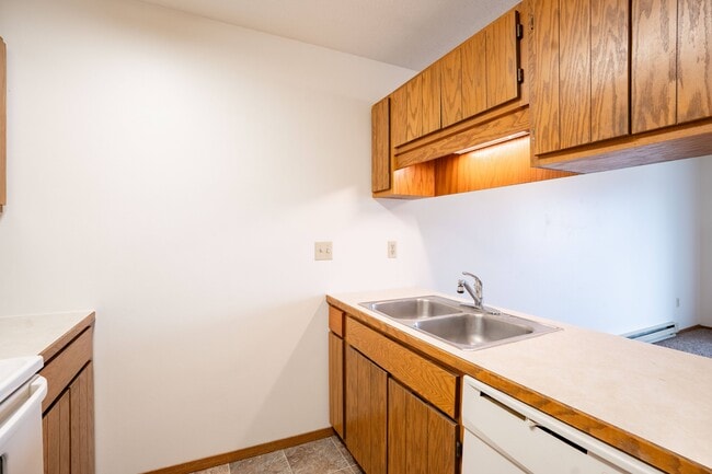 Apartamentos Hawthorn en Fargo, Dakota del Norte | 11A | Cocina - Hawthorn