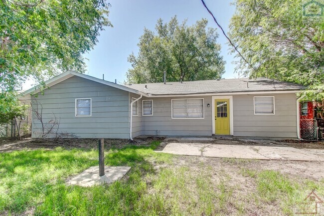 Building Photo - 4621 SW H Ave Rental