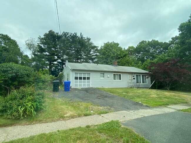 Photo - 1092 Forbes St