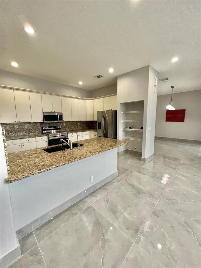 Photo - 3810 SW 51st St House