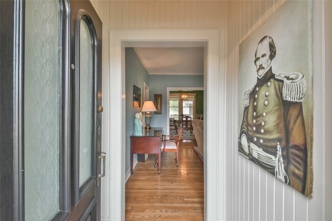 Photo - 802 S Day St