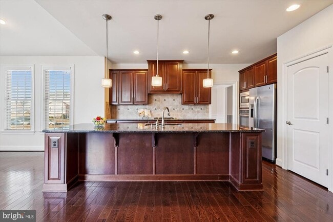 Building Photo - 42159 Tecumseh Hills Dr