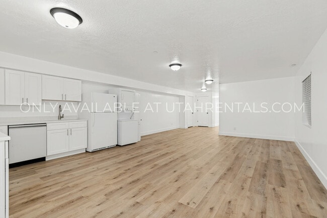 Photo - 1076 Bear Hollow Ln