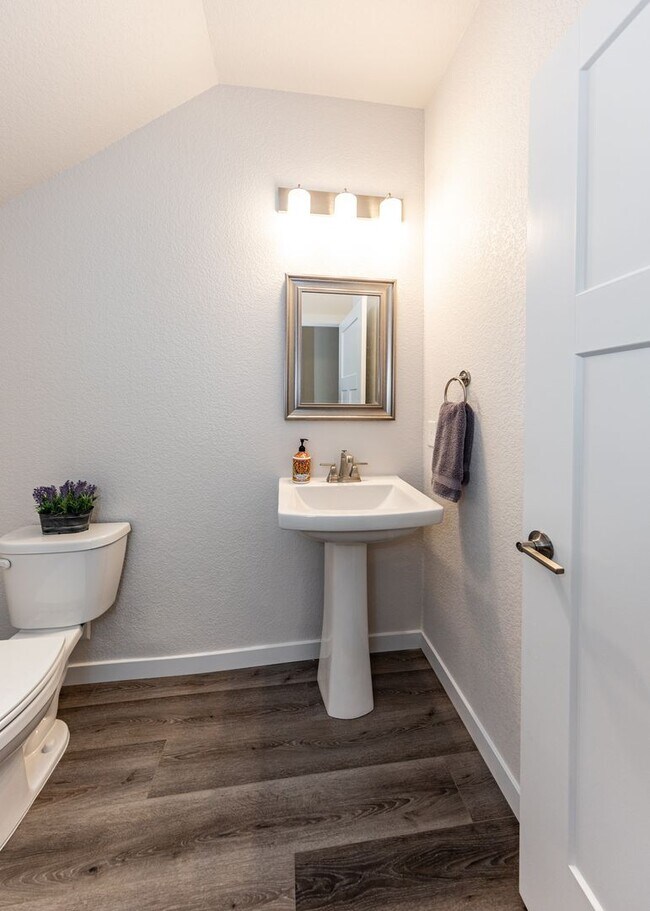 Photo - Westside End Unit 3 Bed Townhome in Mountain Shadows