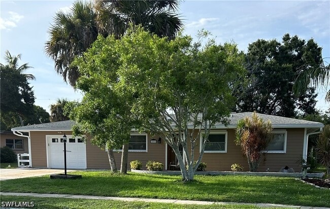 Building Photo - 1031 El Mar Ave