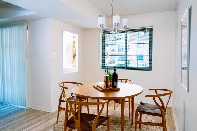 La Maison Apartments