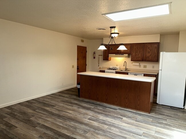 Photo - 1640 Stromberg Ave Unit 1640 Stromberg #B [PRM: Brittany]