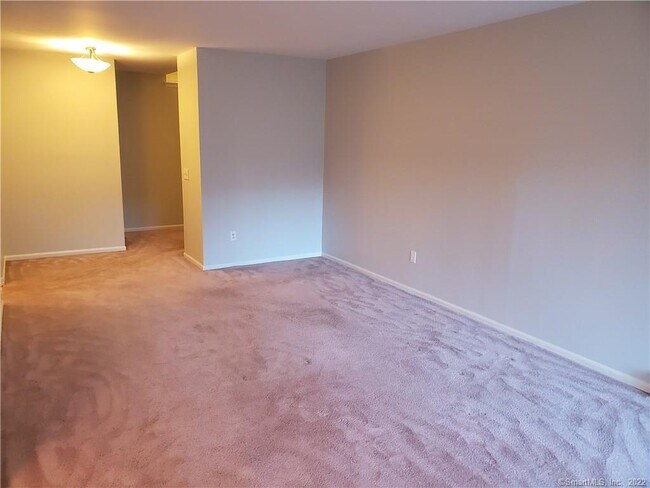 Photo - 7 Tara Dr Unit 7