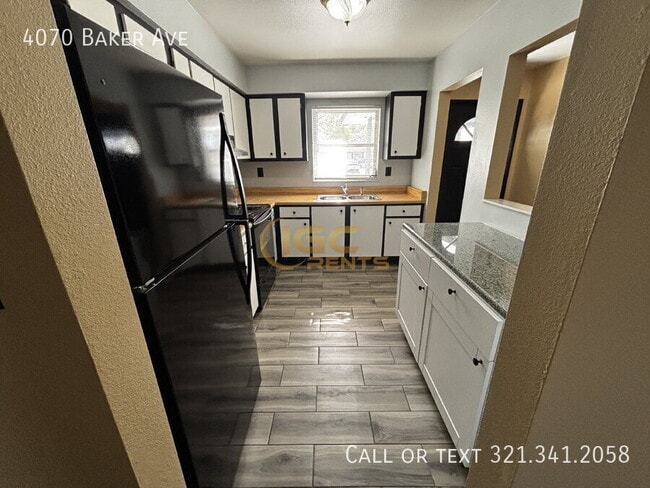 Photo - 4070 Baker Ave