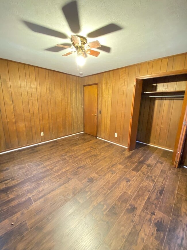 Photo - Great Location!!