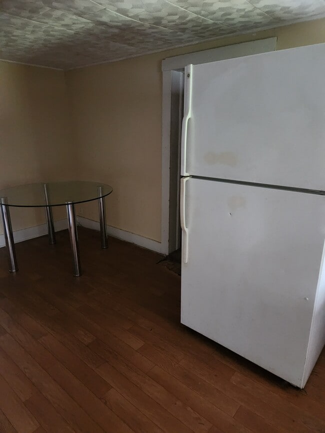 800.5 Virginia Ave Unit 1