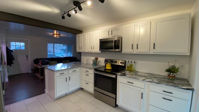 Photo - 12863 E Park Ln Dr