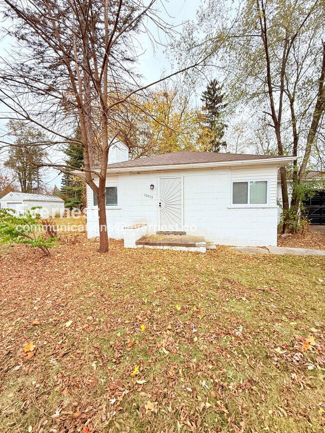 Building Photo - 18455 Wormer Ave