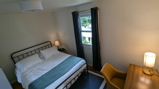 Photo - 949 Myrtle Ln