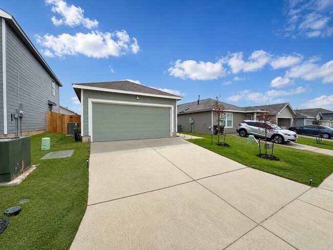 Photo - LOVELY 3 BEDROOM 2 BATH HOME WITH EASY ACCESS TO DOWNTOWN & BROOKS CITY BASE FEATURING OUTDOOR AC...