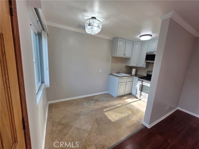 Building Photo - 208 W 90th St Unit 3 Rental