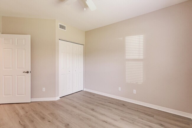 Photo - 27430 Palmesta Circle Unit 16