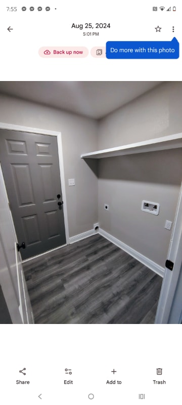 Photo - 18046 Richmond St