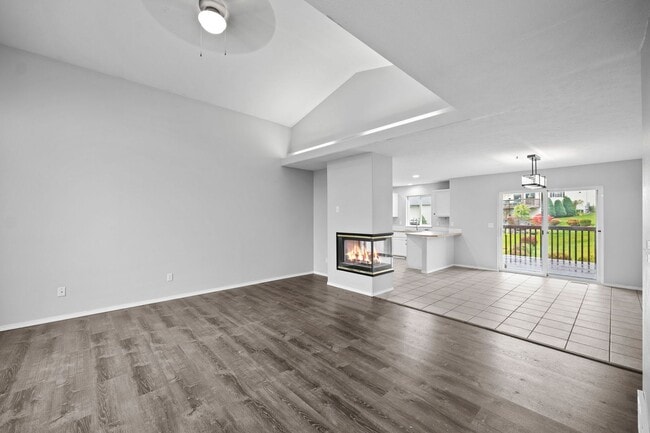 Building Photo - Spacious Latah Valley Home - Gated Community