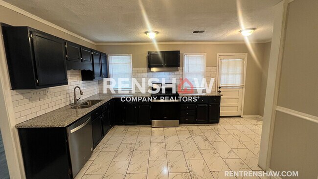 Photo - 3822 Maid Marian Ln