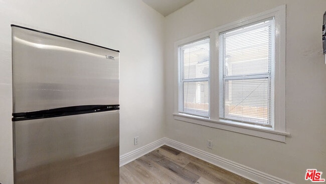 Photo - 1117 S Westlake Ave Unit 105