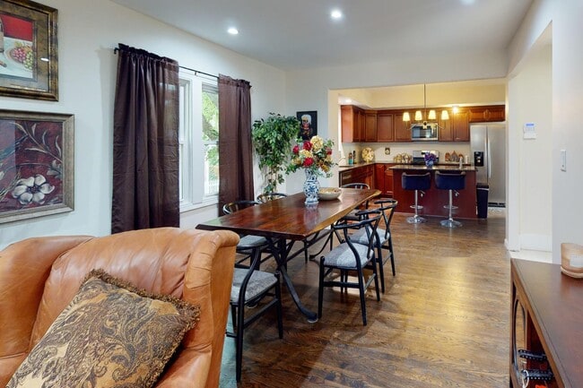 Photo - 2002 Ridgemont Rd