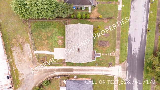 Photo - 10 Enka Oak St