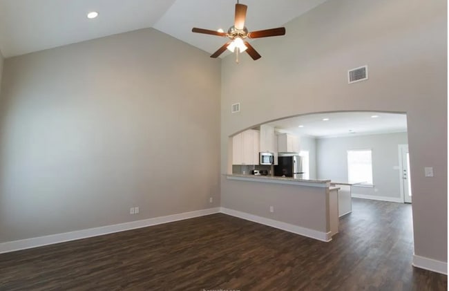 Photo - 124 Waverly Dr