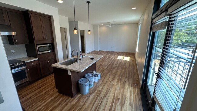Photo - Walkable Sunny West End 2b 1.5ba in downtown San Rafael Unit 209