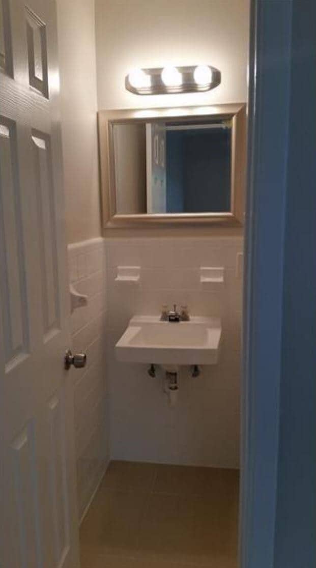 Photo - 615 NE 8th Ave Unit 2