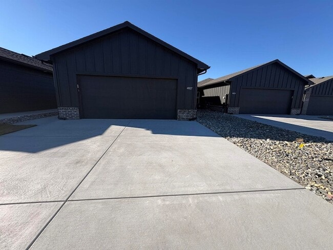 Photo - 4827 N Vassar Ave