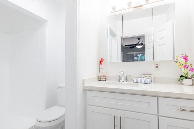 Photo - Magnolia Apartments