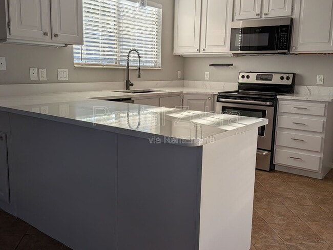 Photo - 351 S Valley View Dr