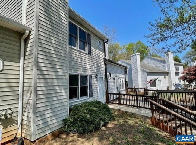 Photo - 943 Rives St