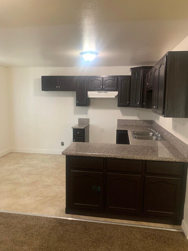 Photo - 124 E 108th St Unidad 124