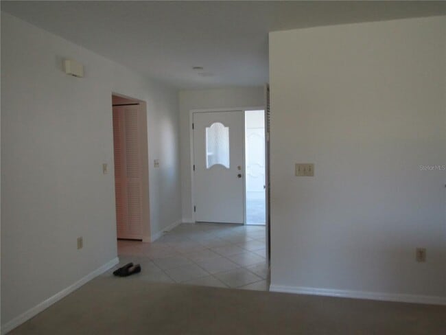 Photo - 3010 Ringwood Meadow