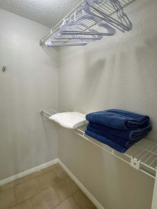 Photo - 105 Sky Country Dr
